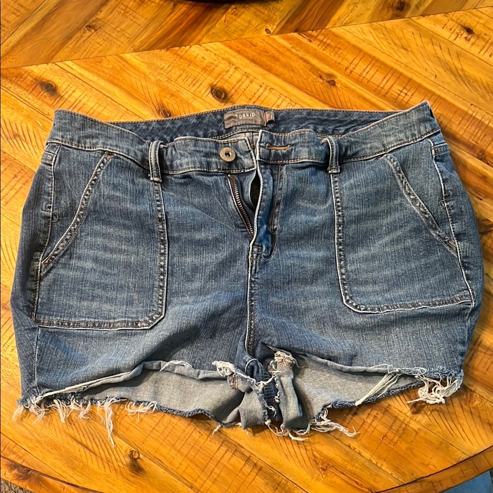 Torrid size 18 denim shorts